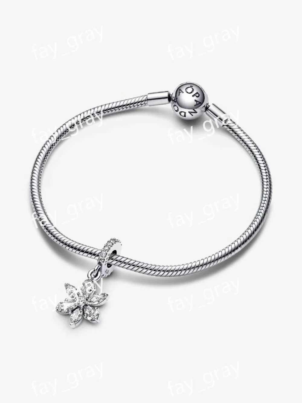 Pandora Sparkling Herbarium Cluster Dangle Charm